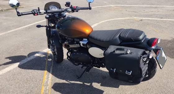 TRIUMPH SCRAMBLER 900 TRIUMPH SCRAMBLER 900